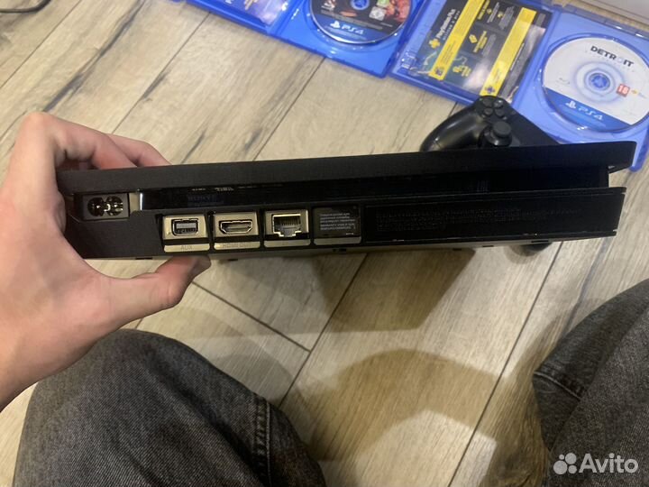 Sony PS4 Slim 1TB Полный комплект Идеал
