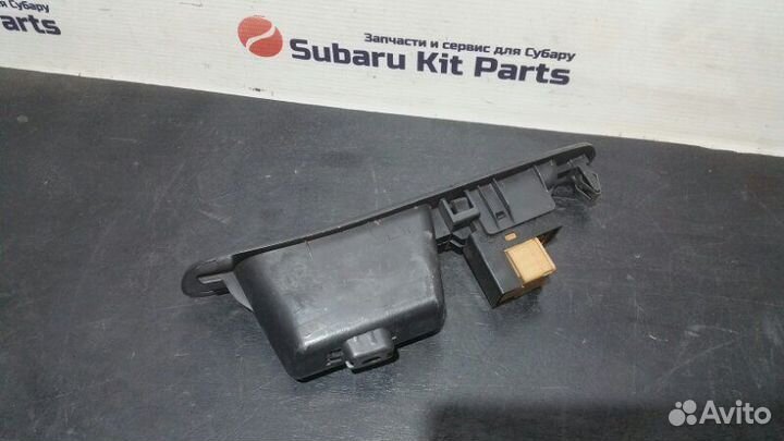 Кнопки стеклоподъемника задние левые Subaru