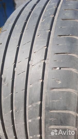 Kumho Ecsta HS51 215/50 R17