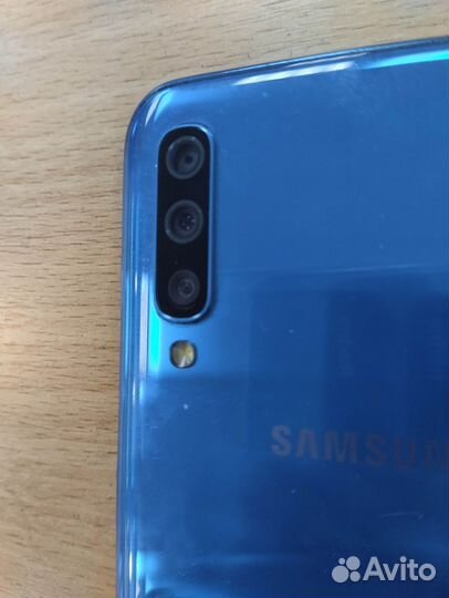 Samsung Galaxy A50, 6/128 ГБ