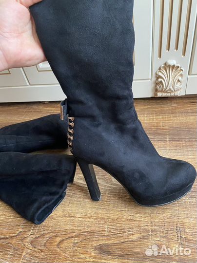 Женские сапоги