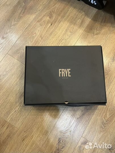 Женские сапоги frye