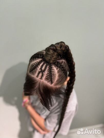 Прически с канекалоном