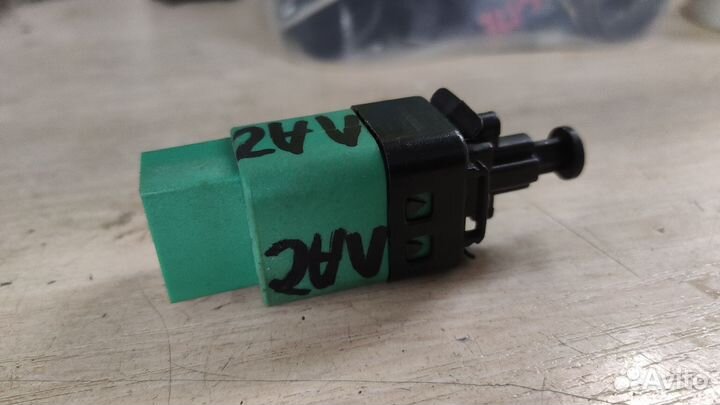 Датчик педали тормоза Chevrolet Lacetti