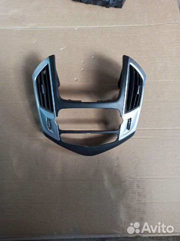 Рамка магнитолы без дефлекторов Chevrolet Cruze