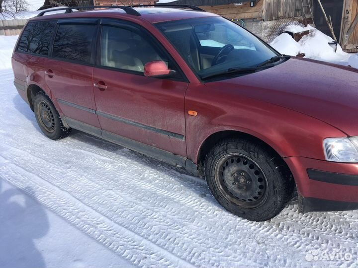 Volkswagen Passat 1.8 AT, 1998, 318 000 км