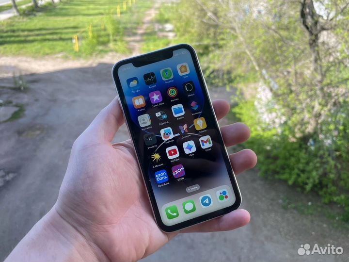 iPhone Xr, 128 ГБ