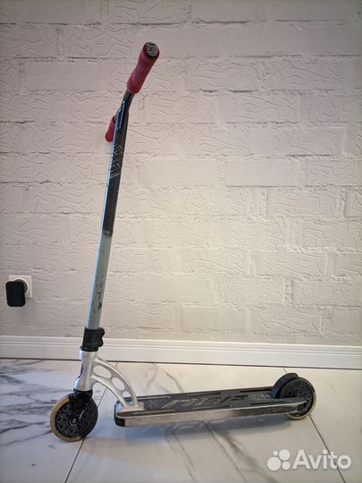 Трюковой самокат mgp vx9