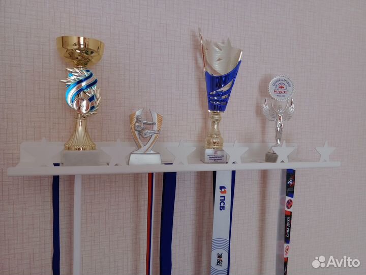 Медальница полка для медалей и наград