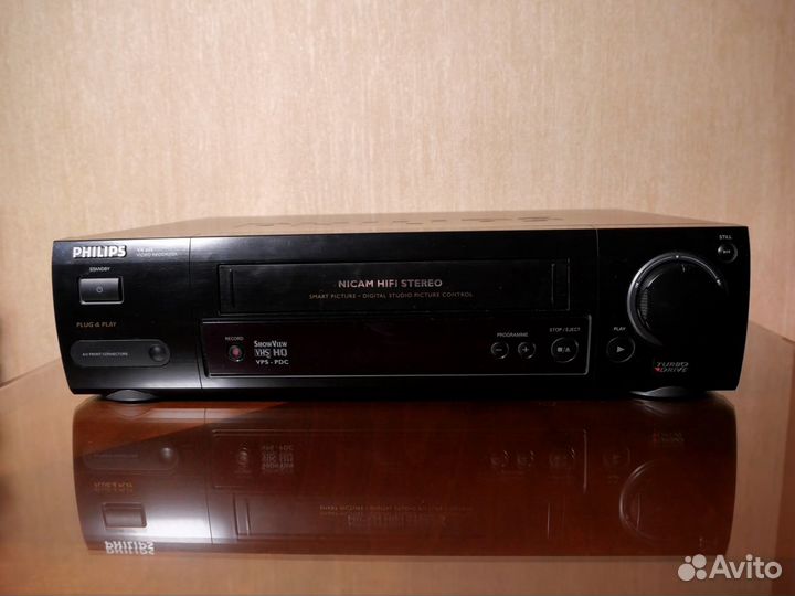 В/магнитофон Philips VR 605 VHS Hi-Fi stereo +пуль