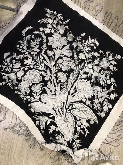 Платок шерстяной женский