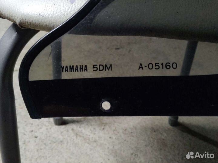 Стандартное ветровое стекло на FZS600 1998-2001 г