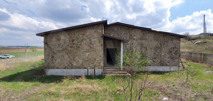 Коттедж 340 м² на участке 8,81 га