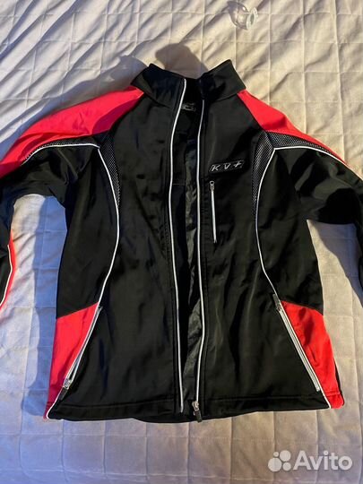 Лыжная разминочная куртка