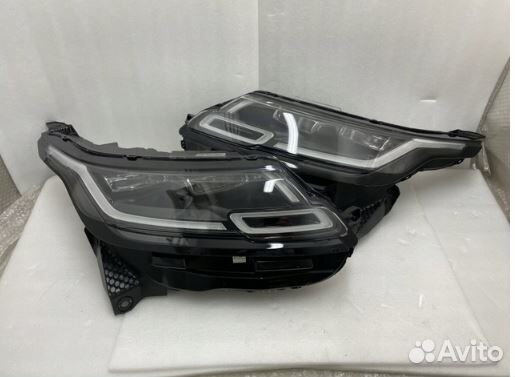 Land Rover Range Velar 2020 года комплект фар