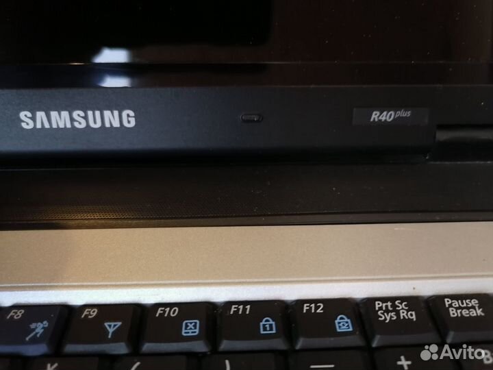 Ноутбук на запчасти samsung r40