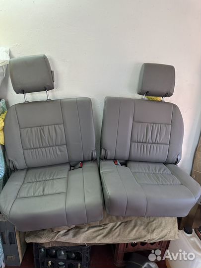 Сиденья 3 ряда Land Cruiser 100