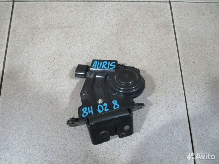 Замок багажника Toyota Auris (E150)