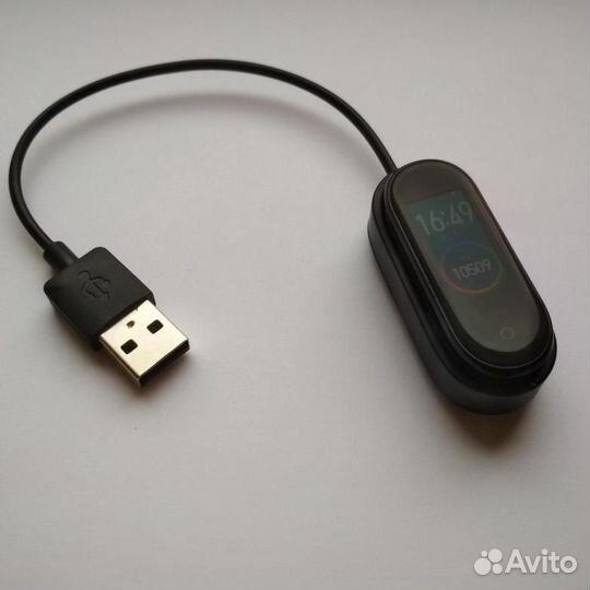 Зарядное устройство для Xiaomi Mi Band 4