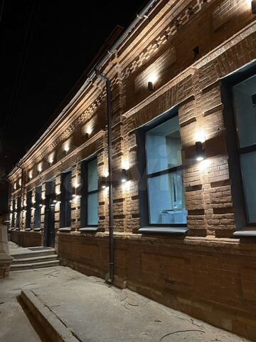 Свободного назначения, 290 м²