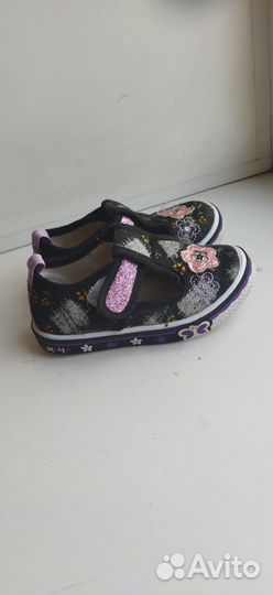 Обувь на девочку