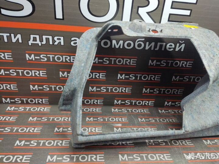 Обшивка багажника правая Bmw 3-Series E90 N46B20B