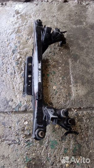 Toyota avensis 2006 год балка задняя подрамник тое