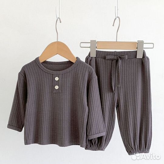 Костюм детский новый