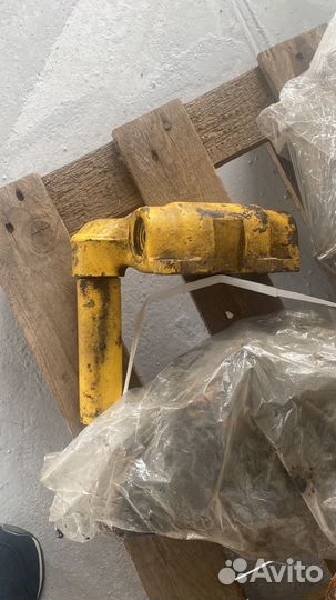 Клапан лебедки komatsu d355c