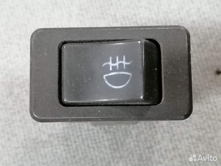 Кнопка противотуманок Nissan bluebird 1983-1990