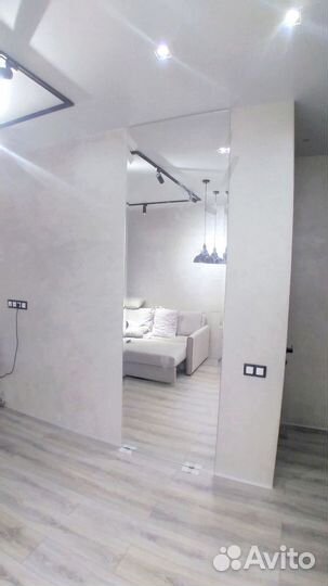 Зеркало в квартиру / Зеркала с подсветкой