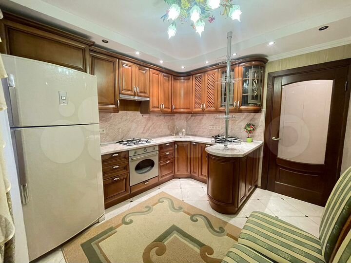 3-к. квартира, 76 м², 5/9 эт.