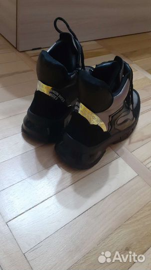 Ботинки женские 40 размер