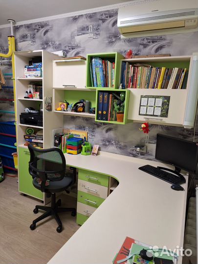 Рабочий стол для двоих