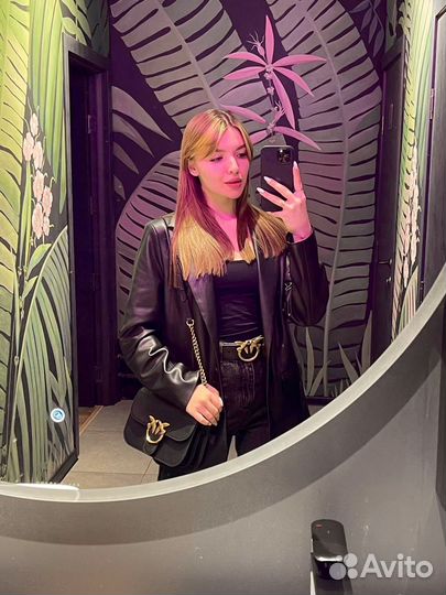 Пиджак из экокожи