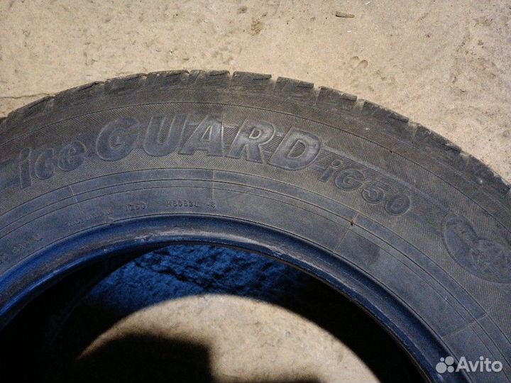 Yokohama Ice Guard IG50 215/65 R16