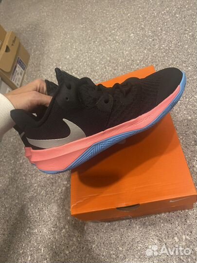 Кроссовки nike женские