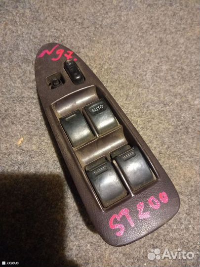 Блок упр. стеклоподьемниками на toyota carina ED S