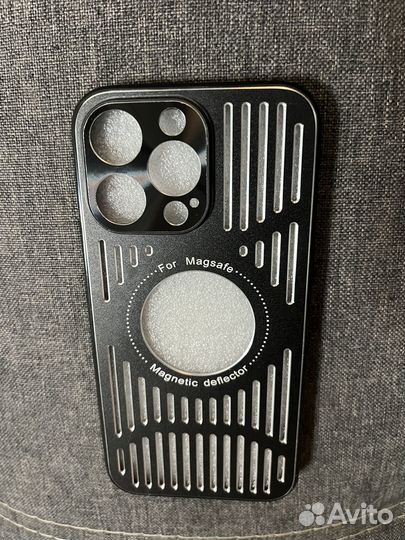 Алюминиевый чехол для iPhone 13 pro