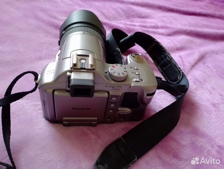 Цифровая фотокамера Panasonic