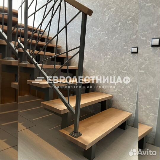 Лестница на второй этаж