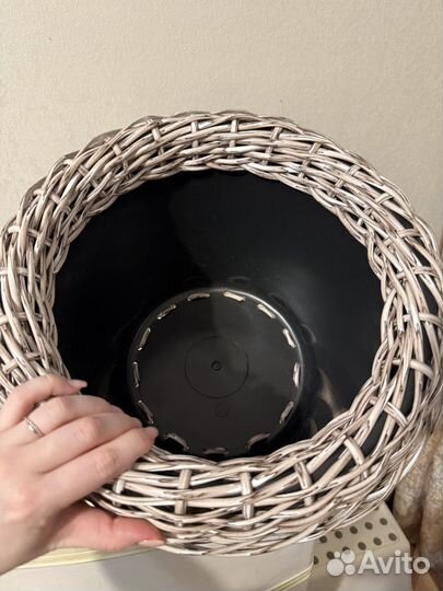 Кашпо из ротанга ручной работы новые