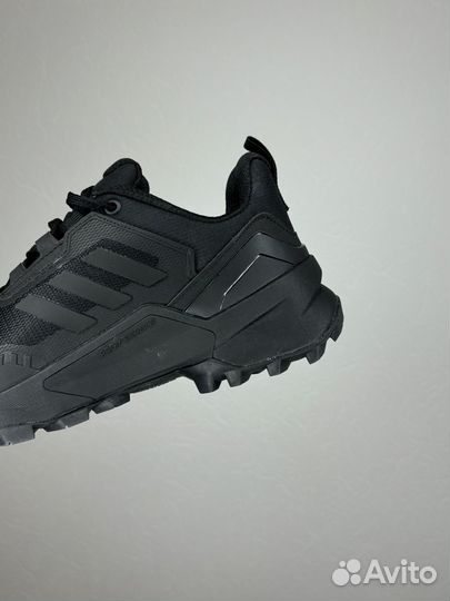 Кроссовки adidas Terrex Swift R3