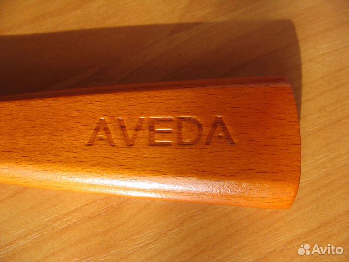 Новая деревянная массажная расчёска Aveda