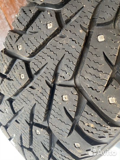 Yokohama Ice Guard Stud IG55 215/60 R16