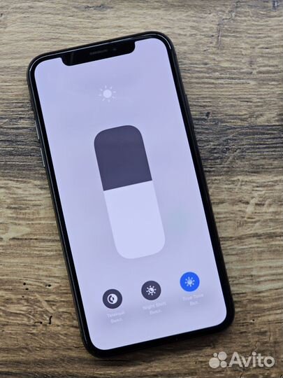 iPhone X, 64 ГБ