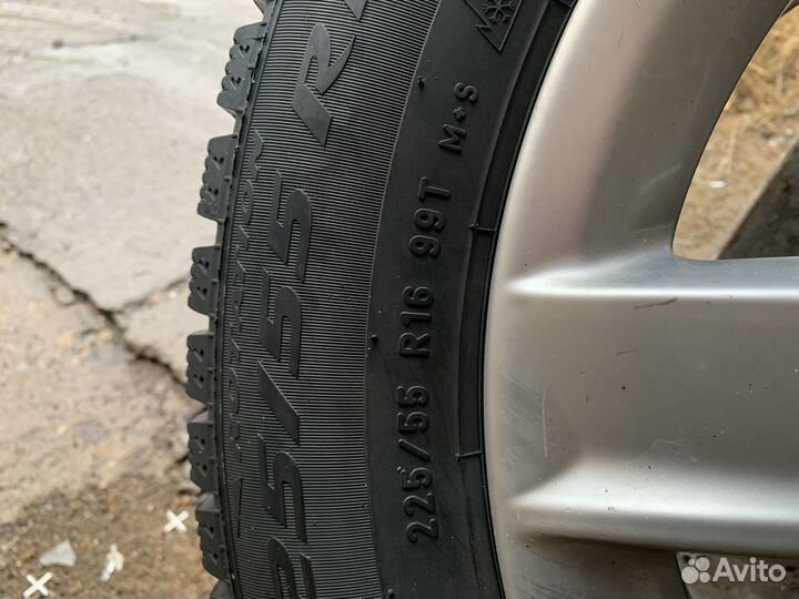 Pirelli Ice Zero 225/55 R16