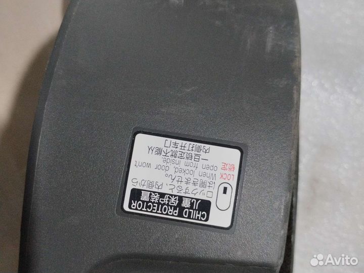 Накладка двери внутренняя Lexus Lx570 задний лев