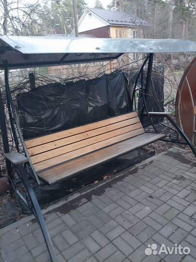 Качели садовые металлические