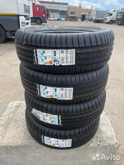 Goodyear EfficientGrip Performance 205/60 R16